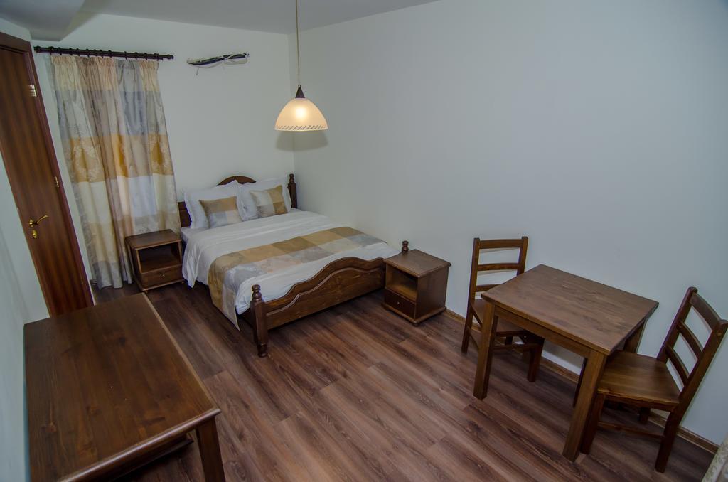 Nevsha Guest House Villa Elma חדר תמונה
