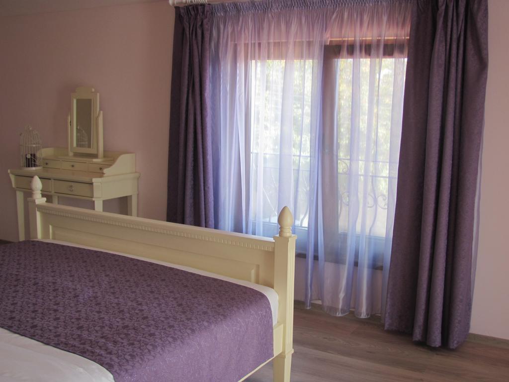 Nevsha Guest House Villa Elma חדר תמונה