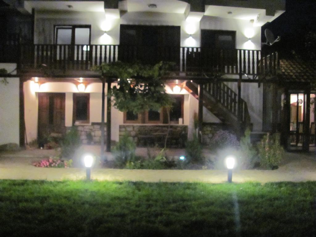 Nevsha Guest House Villa Elma מראה חיצוני תמונה