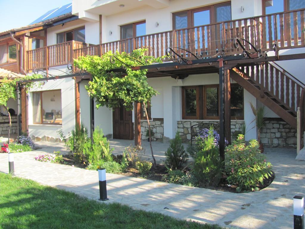 Nevsha Guest House Villa Elma מראה חיצוני תמונה