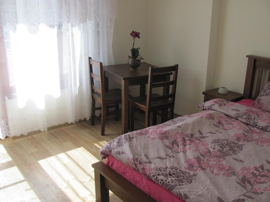 Nevsha Guest House Villa Elma חדר תמונה