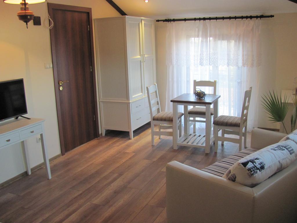 Nevsha Guest House Villa Elma מראה חיצוני תמונה